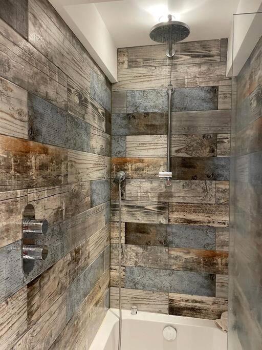 Beautiful 1600'S Loft Apartment. Ware Esterno foto
